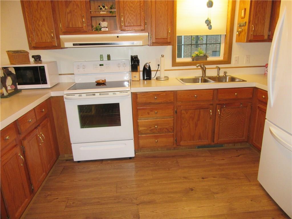 732 McLean Street Rochester, PA 15074 - Photo 6 of 24