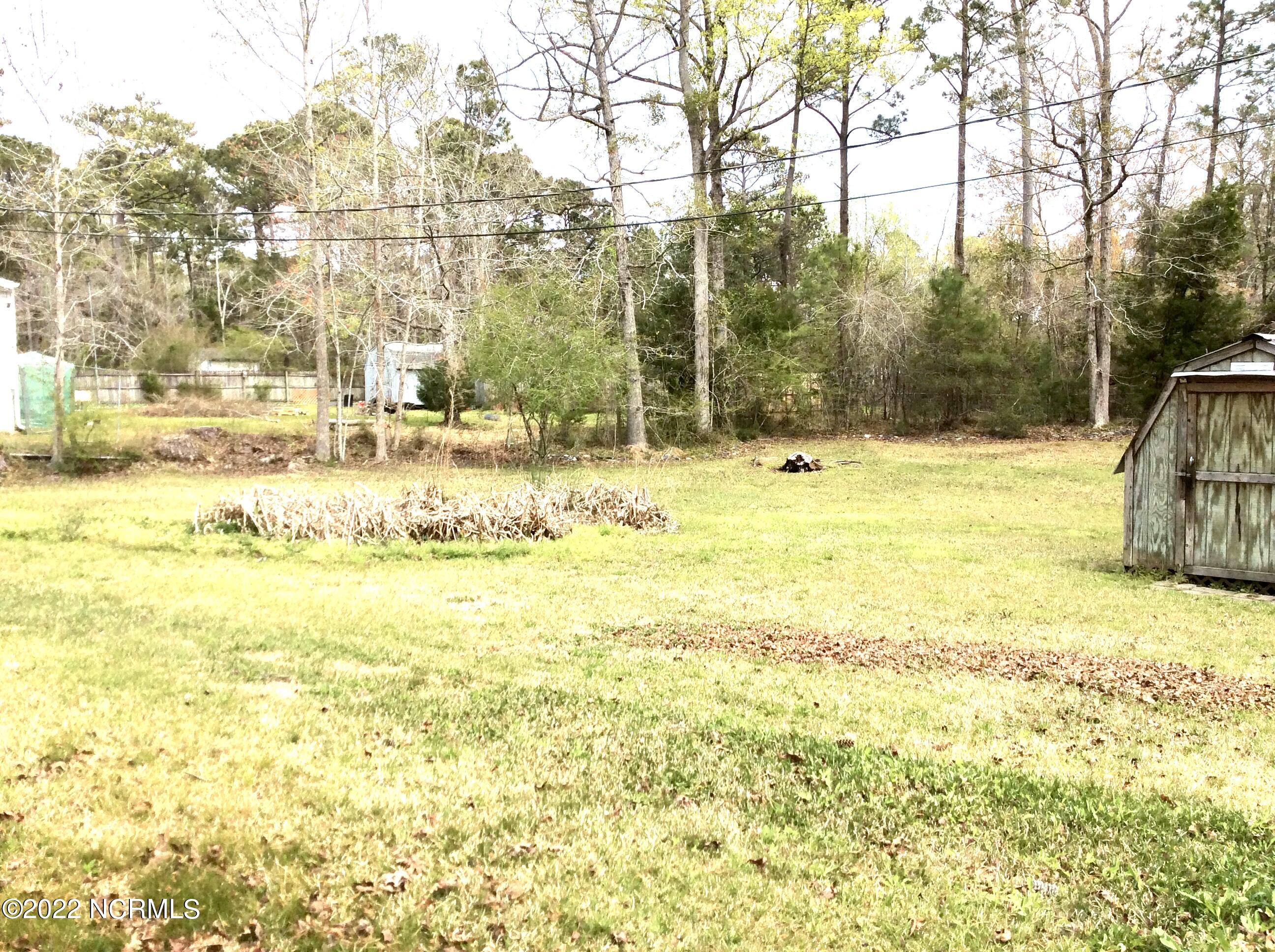 333 Queens Road Hubert, NC 28539 - Photo 6 of 12 1AD2FFFA-34B3-4E0D-AE38-FE8CE8249F95