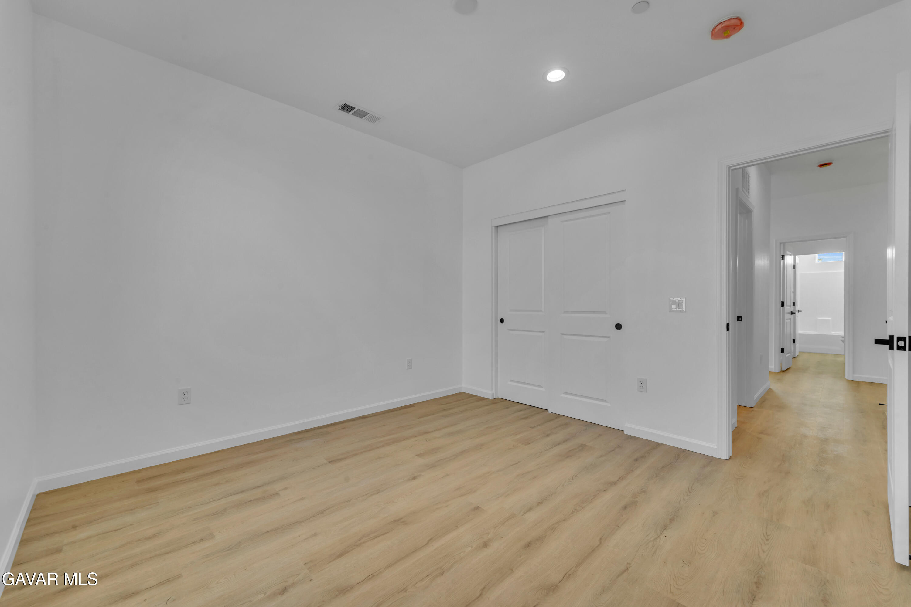 21420 Reed Place California City, CA 93505 - Photo 11 of 24 LLP07916