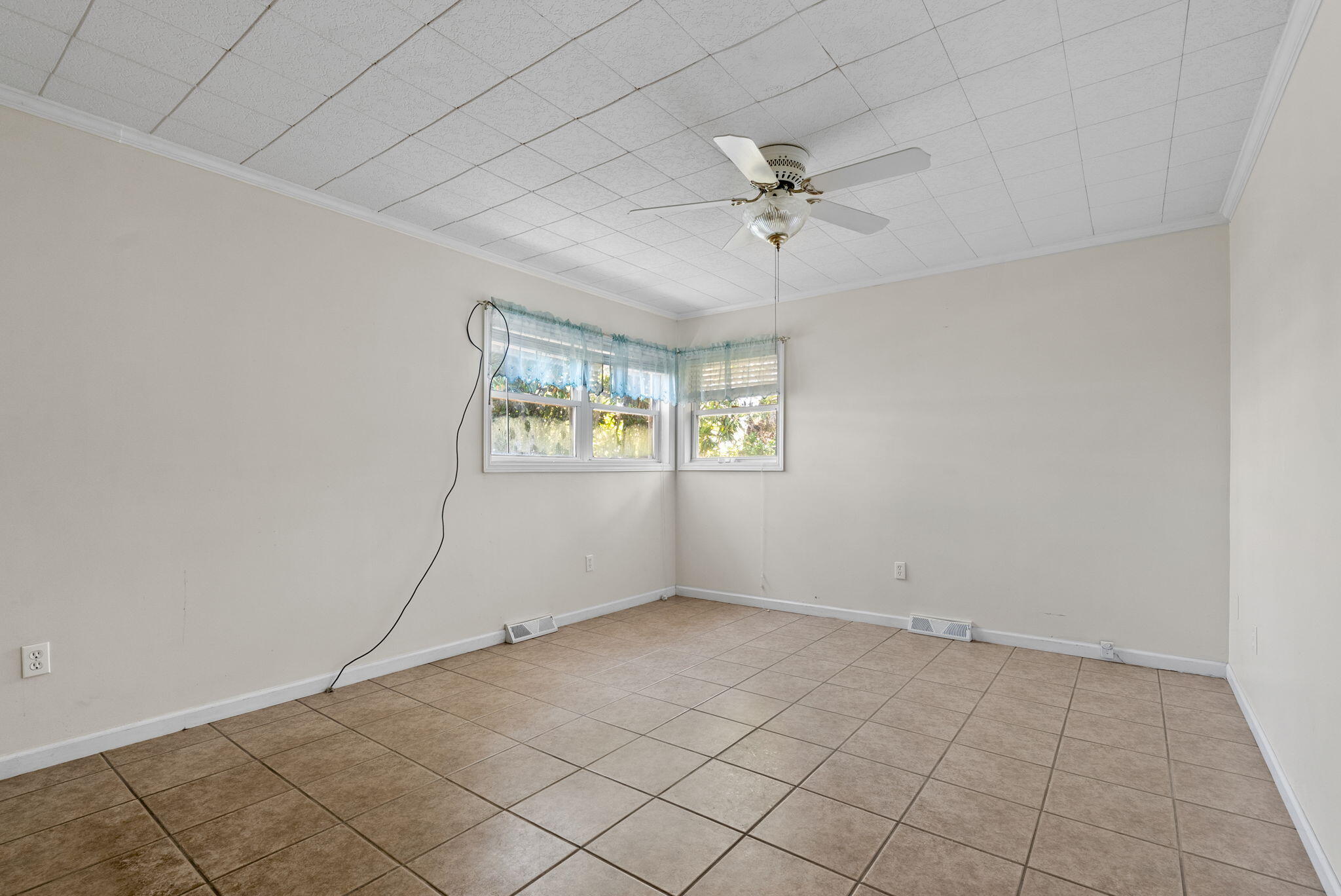 1813 State Rd S-8-560 Moncks Corner, SC 29461 - Photo 20 of 43 Bedroom 1