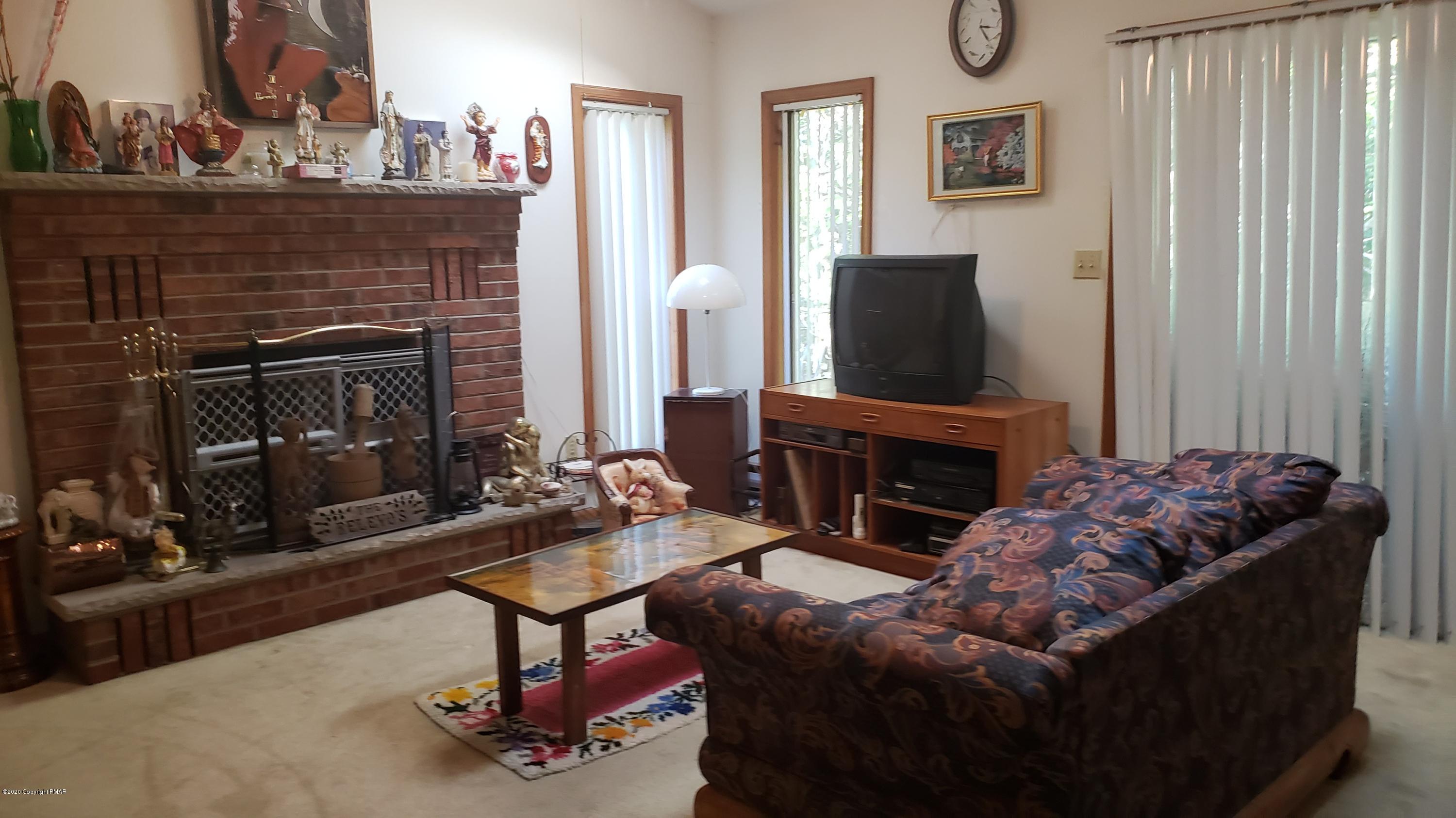 113 Morris Place Bushkill, PA 18324 - Photo 16 of 57 20200922_152413