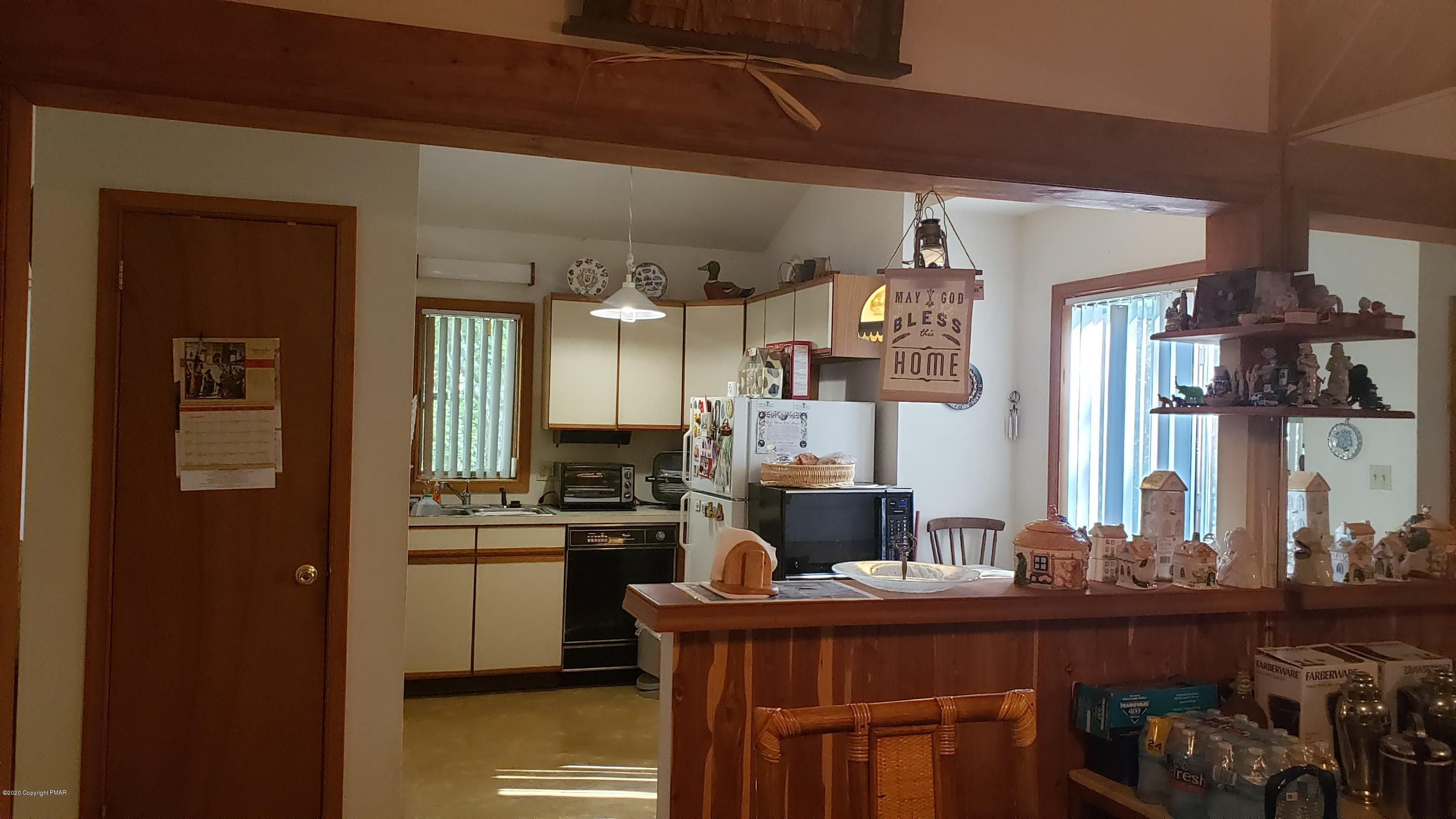 113 Morris Place Bushkill, PA 18324 - Photo 53 of 57 20200922_152523