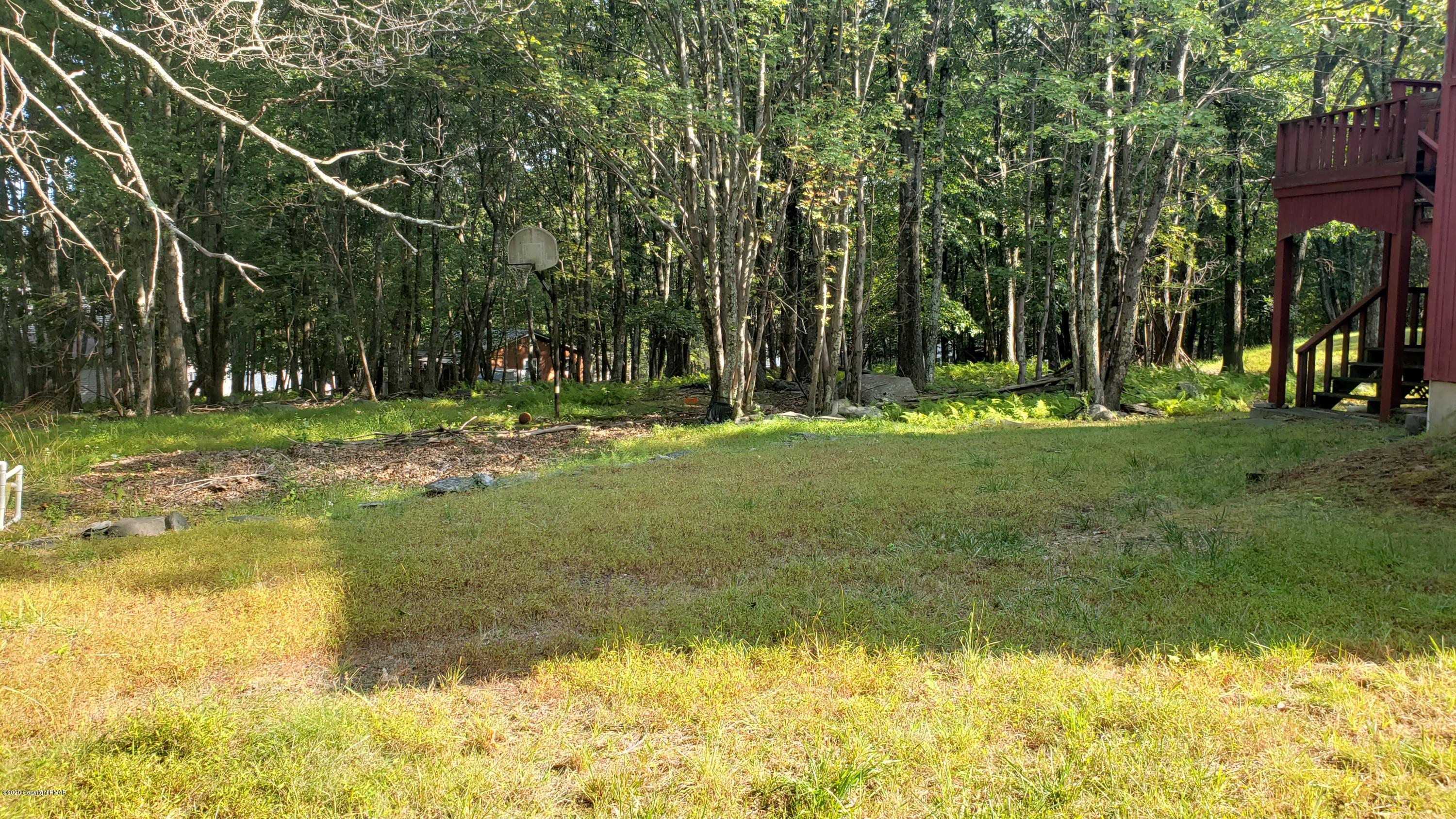 113 Morris Place Bushkill, PA 18324 - Photo 8 of 57 20200922_153419