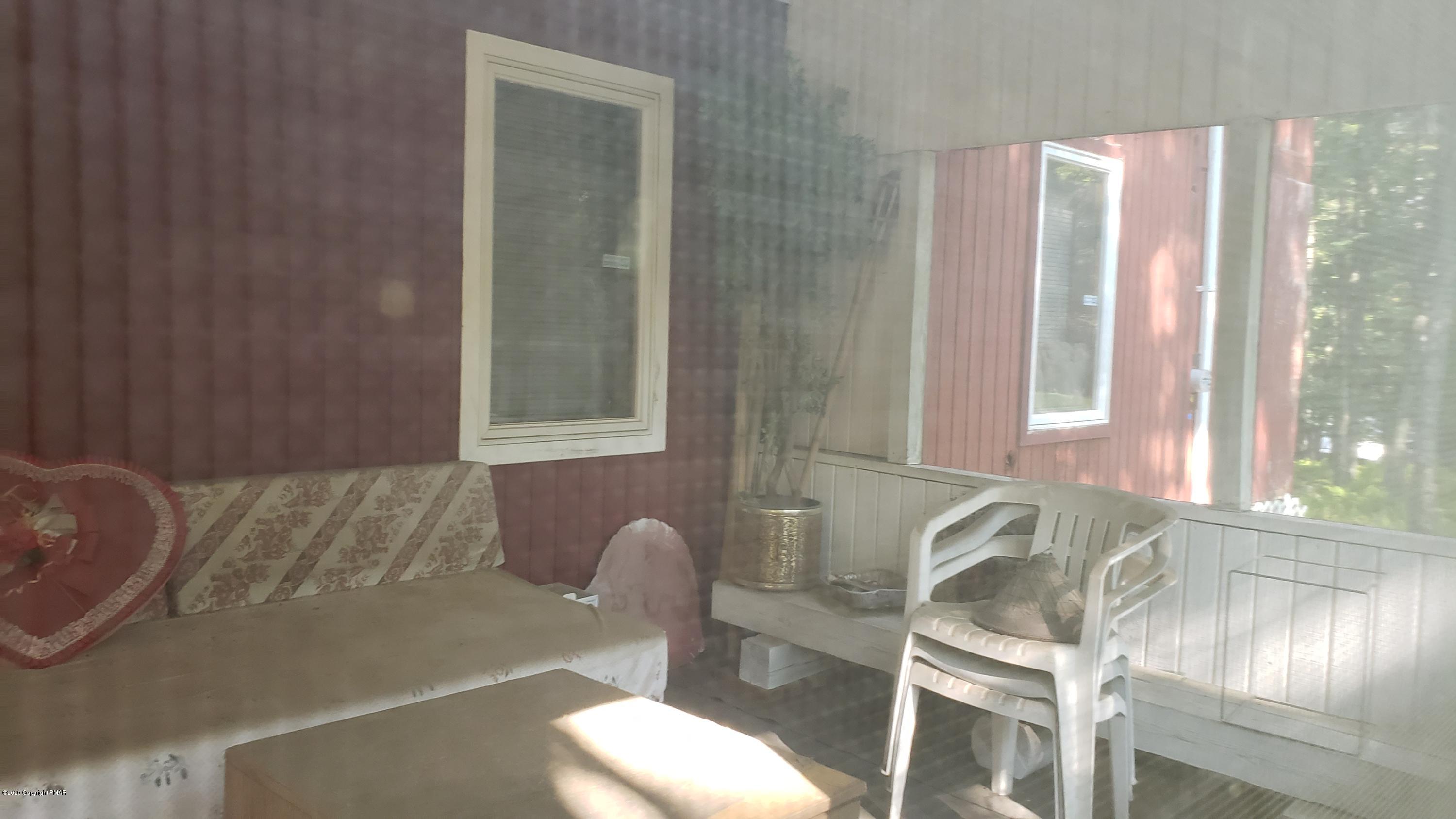 113 Morris Place Bushkill, PA 18324 - Photo 10 of 57 20200922_153255