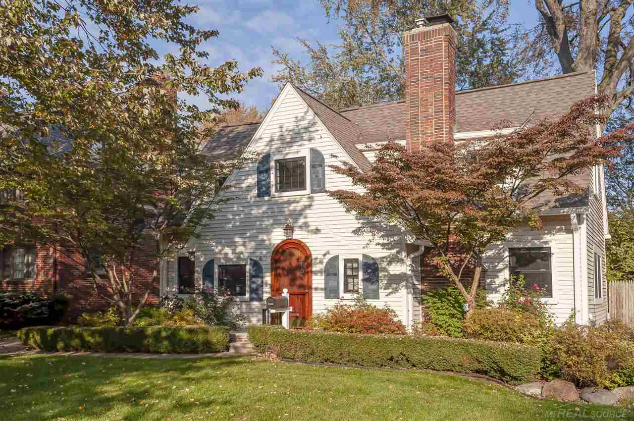 820 Lincoln Road Grosse Pointe, MI 48230 - Photo 2 of 49 50060180-1.JPG