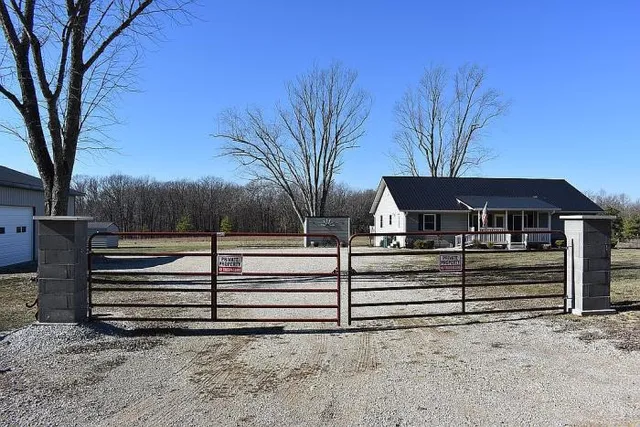 $440,000 | 4427 Steelman Road, Summersville, MO 65571