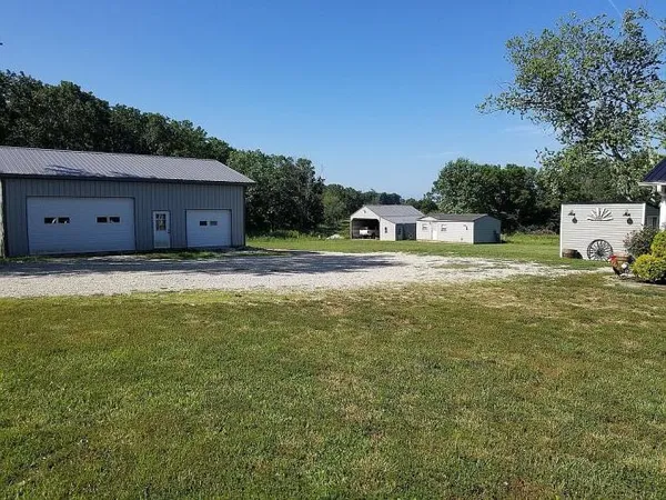 $440,000 | 4427 Steelman Road, Summersville, MO 65571
