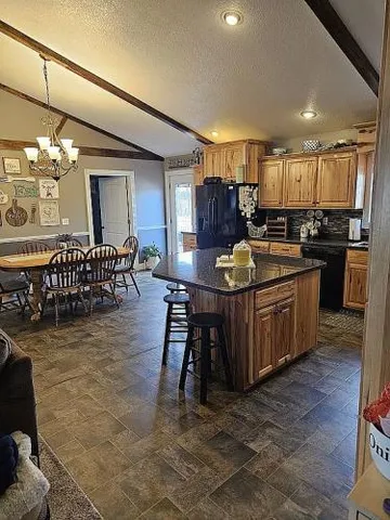 $440,000 | 4427 Steelman Road, Summersville, MO 65571