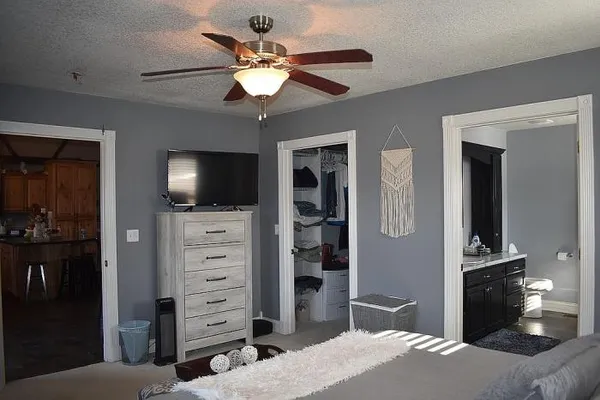 $440,000 | 4427 Steelman Road, Summersville, MO 65571