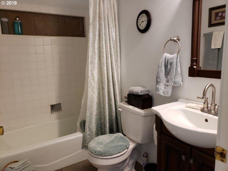 451 Brad Road Oakland, OR 97462 - Photo 22 of 32 Gallery Image 22