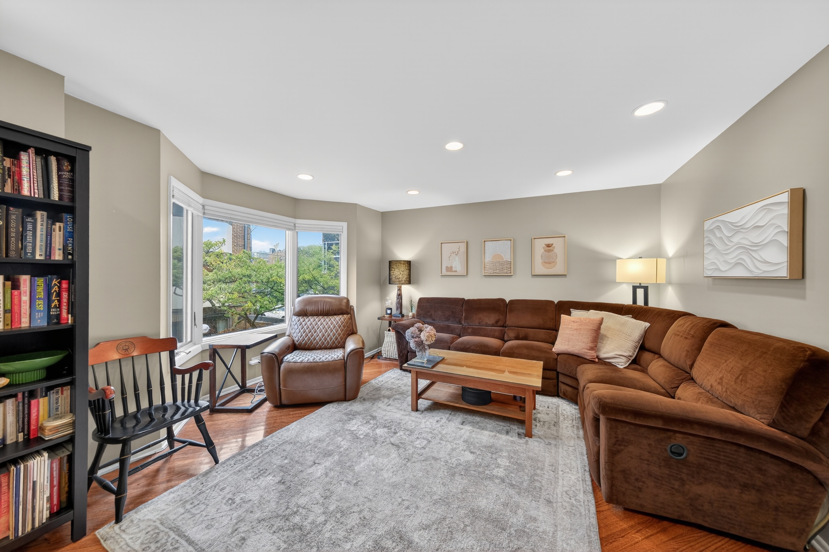 2011 North Halsted Street, Unit 34 Chicago, IL 60614 - Photo 3 of 15