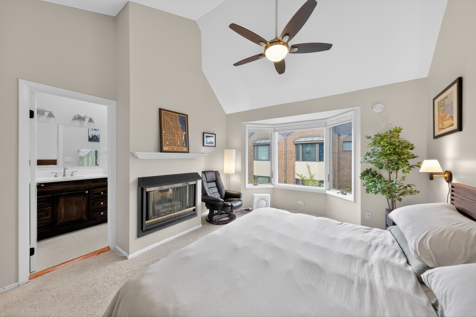 2011 North Halsted Street, Unit 34 Chicago, IL 60614 - Photo 7 of 15