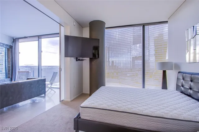 $3,500 | 3726 South Las Vegas Boulevard, Unit 1403, Las Vegas, NV 89158