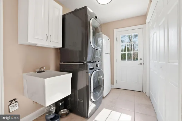 $1,175,000 | 2840 West Fox Chase Circle, Doylestown, PA 18902