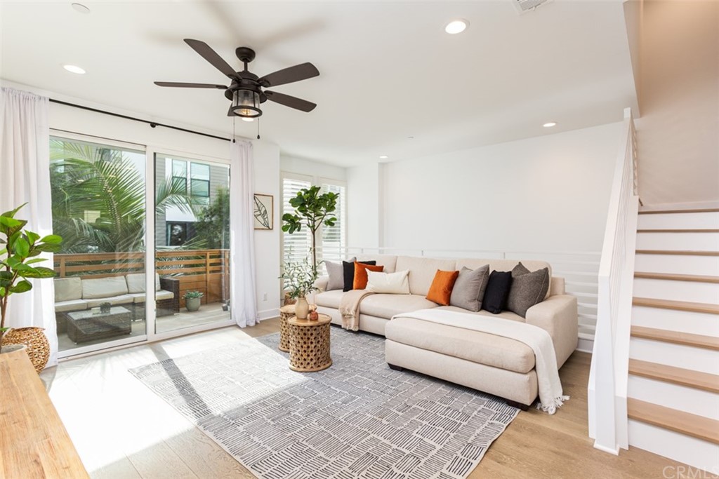 1676 Grand View Costa Mesa, CA 92627 - Photo 13 of 31