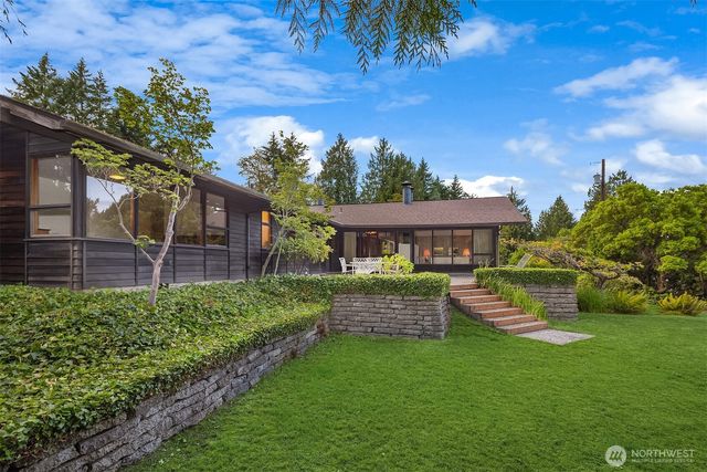 $2,050,000 | 6006 92nd Avenue Southeast, Mercer Island, WA 98040