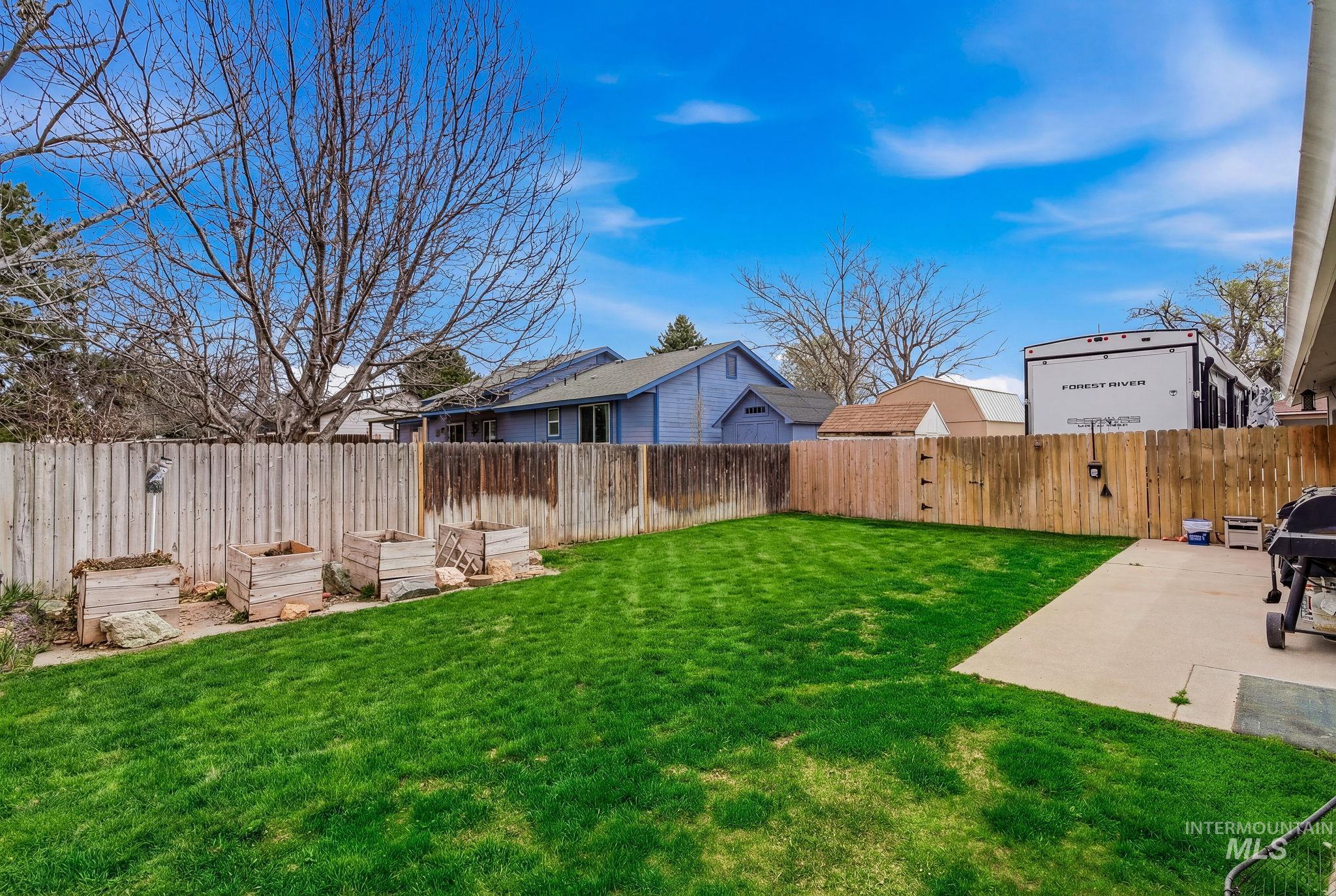 598 Easy Street Kuna, ID 83634 - Photo 39 of 50 View of fenced backyard