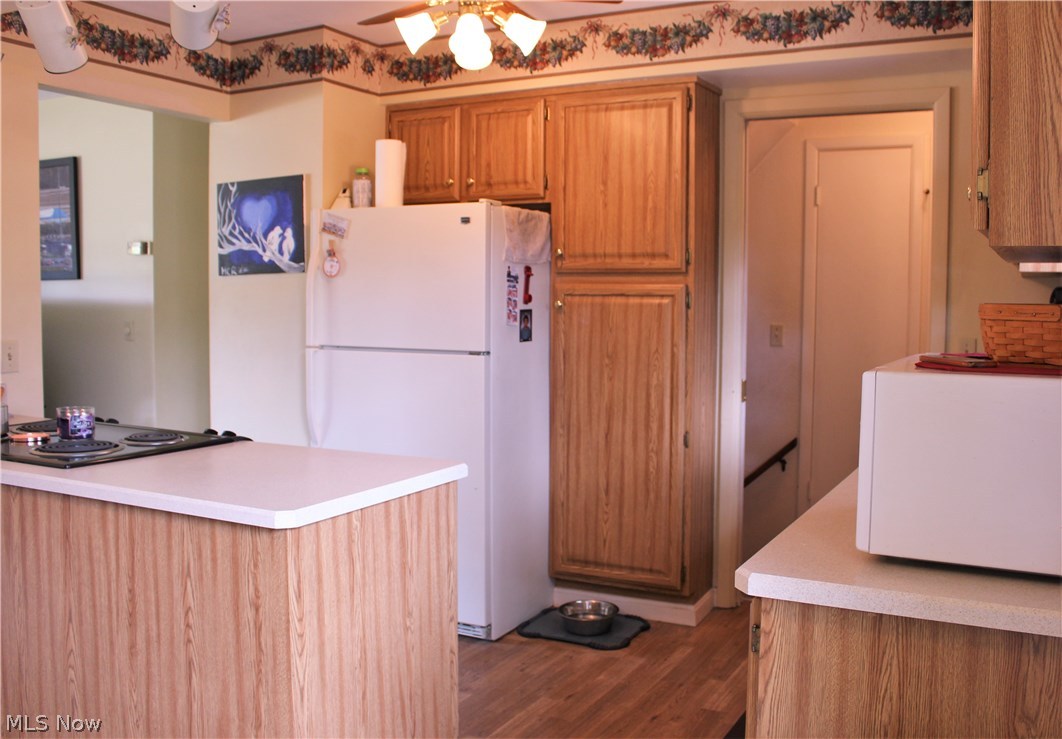 13942 Sheldon Road Brook Park, OH 44142 - Photo 8 of 26 Gallery Image 8