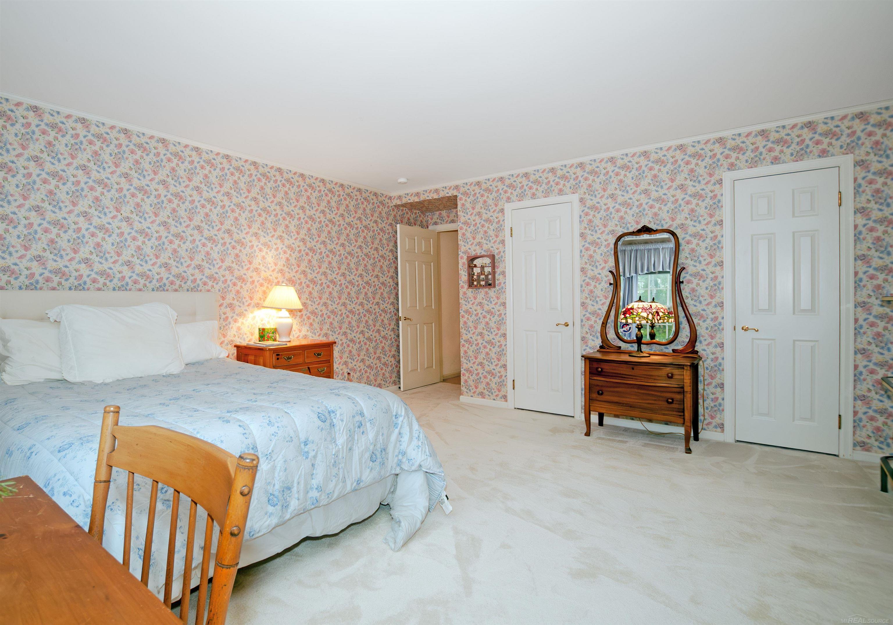 570 Oxford Road Grosse Pointe Woods, MI 48236 - Photo 56 of 99