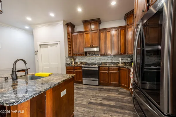 $517,995 | 308 Ivone Drive, Sunnyside, WA 98944