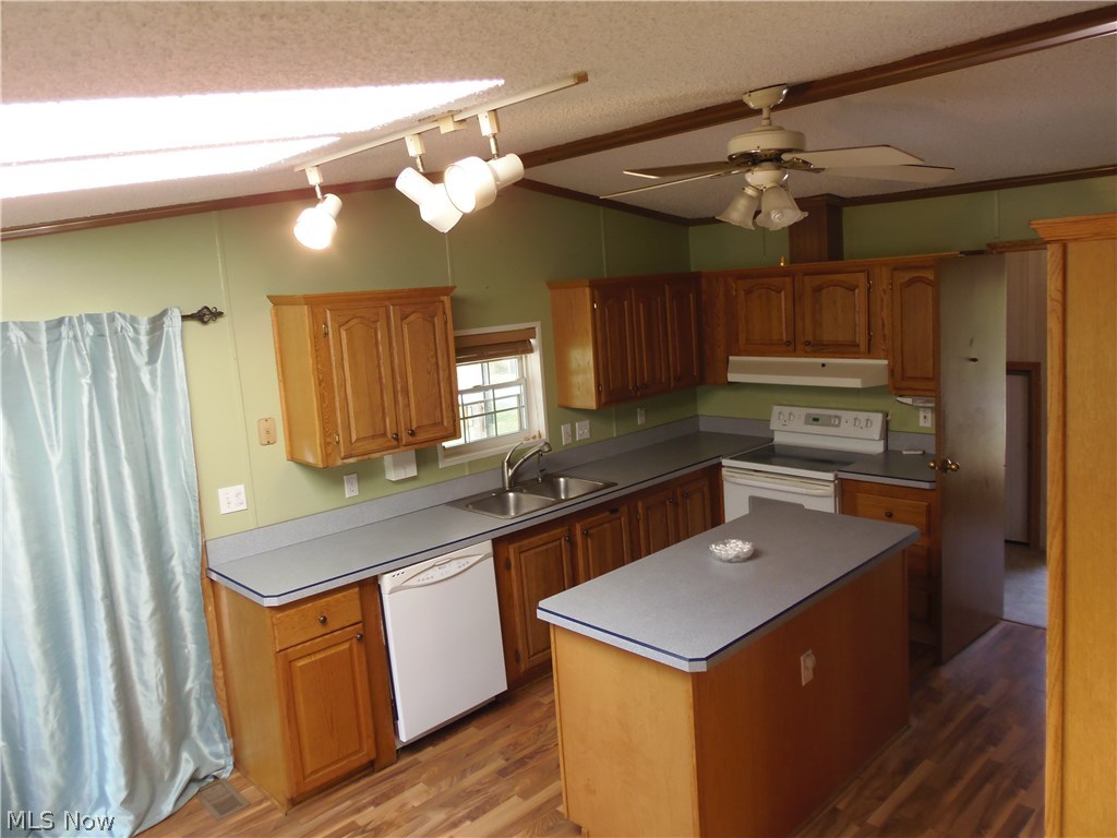 14795 Trask Road Thompson, OH 44086 - Photo 5 of 18