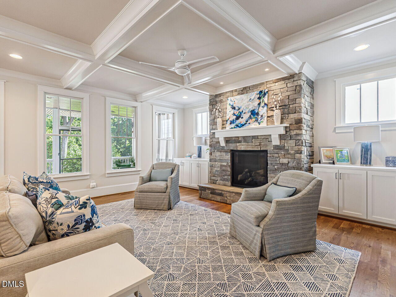 1712 Bickett Boulevard Raleigh, NC 27608 - Photo 7 of 40 009-1280x960-family-room
