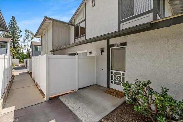 $599,000 | 20453 Elm Hill Lane, Unit 26, Yorba Linda, CA 92886