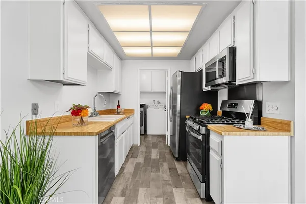 $599,000 | 20453 Elm Hill Lane, Unit 26, Yorba Linda, CA 92886