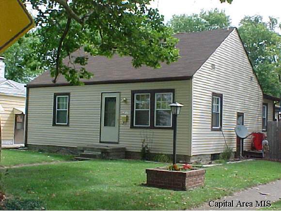 2844 South 3rd Street Springfield, IL 62703 - Photo 1 of 6