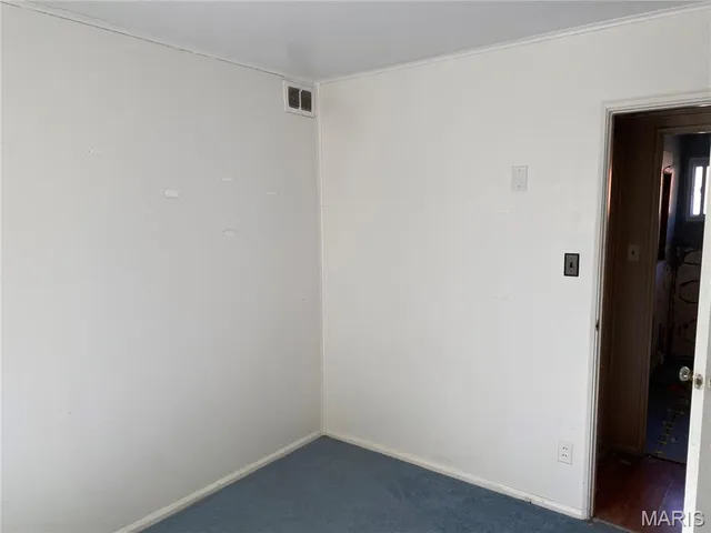 $81,500 | 805 Southmoor Place, Godfrey, IL 62035