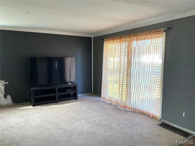 $81,500 | 805 Southmoor Place, Godfrey, IL 62035