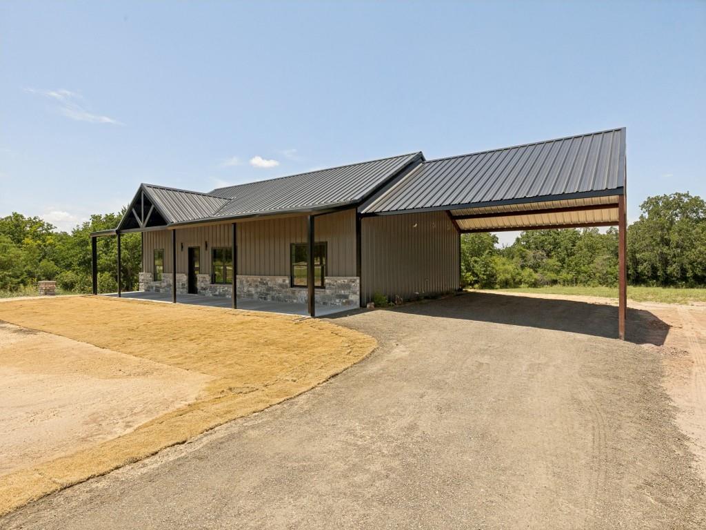200 Rolling Ranch Boulevard Alvord, TX 76225 - Photo 2 of 26