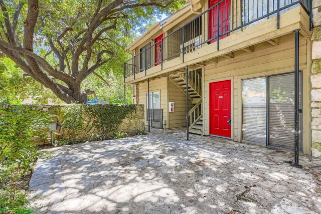 $1,750 | 708 Graham Place, Unit 101, Austin, TX 78705