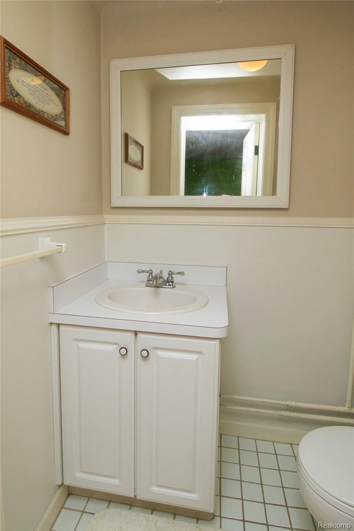 6460 North Rochester Road Rochester, MI 48306 - Photo 50 of 56 IMG_8841.jpg