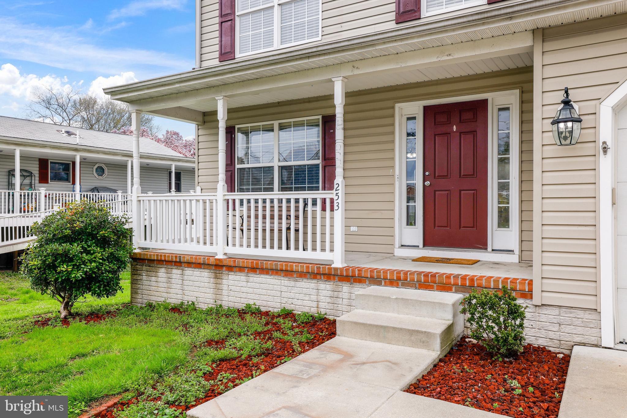 253 Carroll Road Pasadena, MD 21122 - Photo 2 of 40