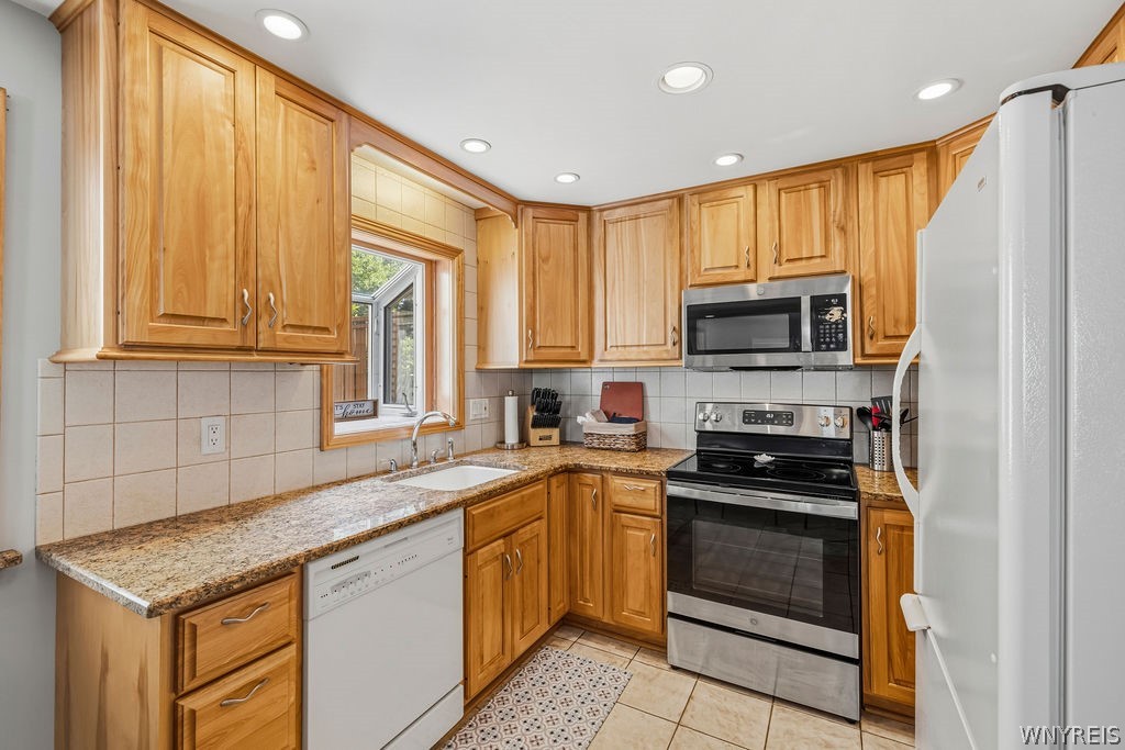 330 Rudlen Road Lewiston, NY 14092 - Photo 9 of 43