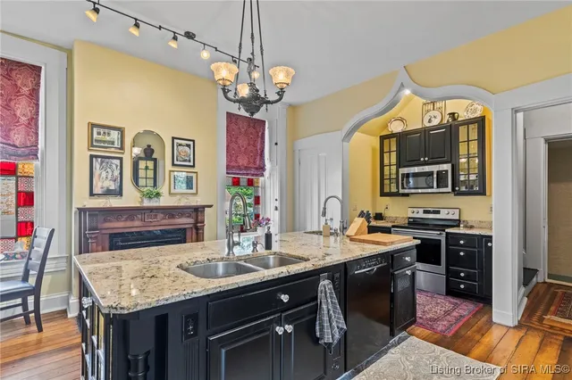 $799,900 | 708 East Main Street, Madison, IN 47250