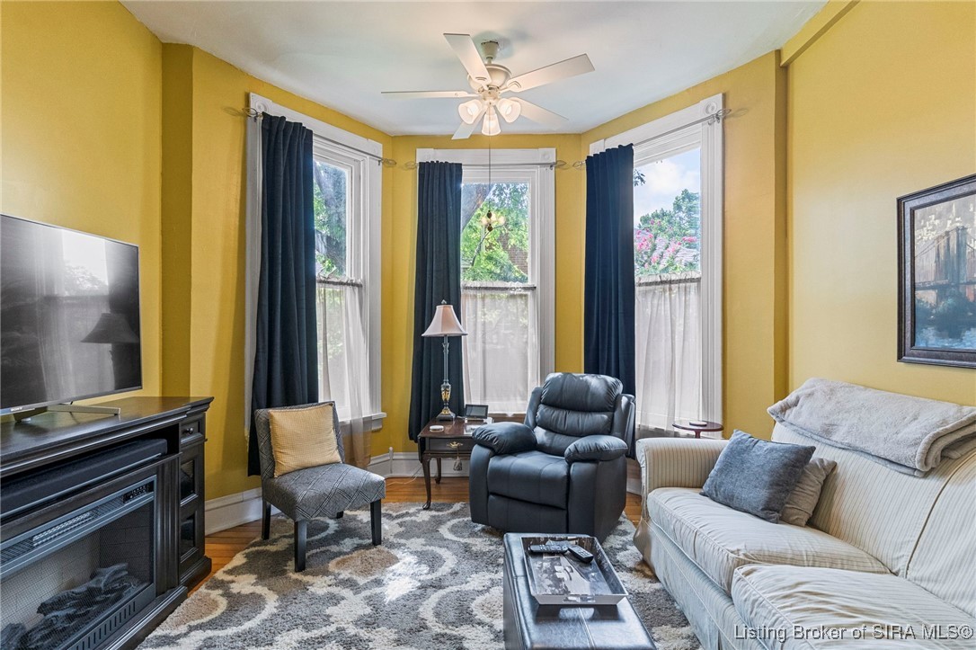 708 East Main Street Madison, IN 47250 - Photo 20 of 66 Family Room/Den