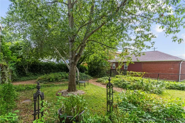 $799,900 | 708 East Main Street, Madison, IN 47250