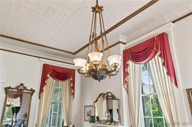 $799,900 | 708 East Main Street, Madison, IN 47250