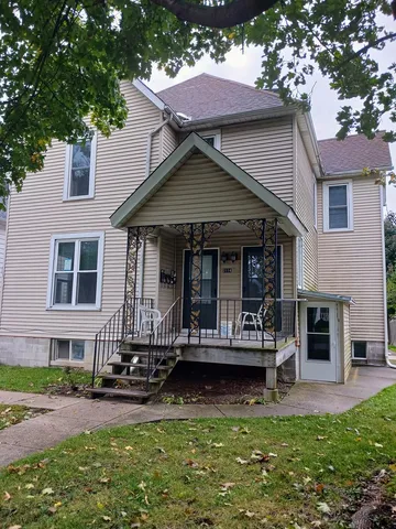 $1,300 | 2114 Enoch Avenue, Unit 1, Zion, IL 60099