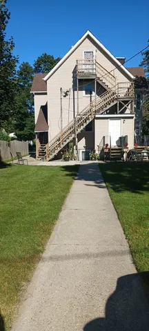 $1,300 | 2114 Enoch Avenue, Unit 1, Zion, IL 60099