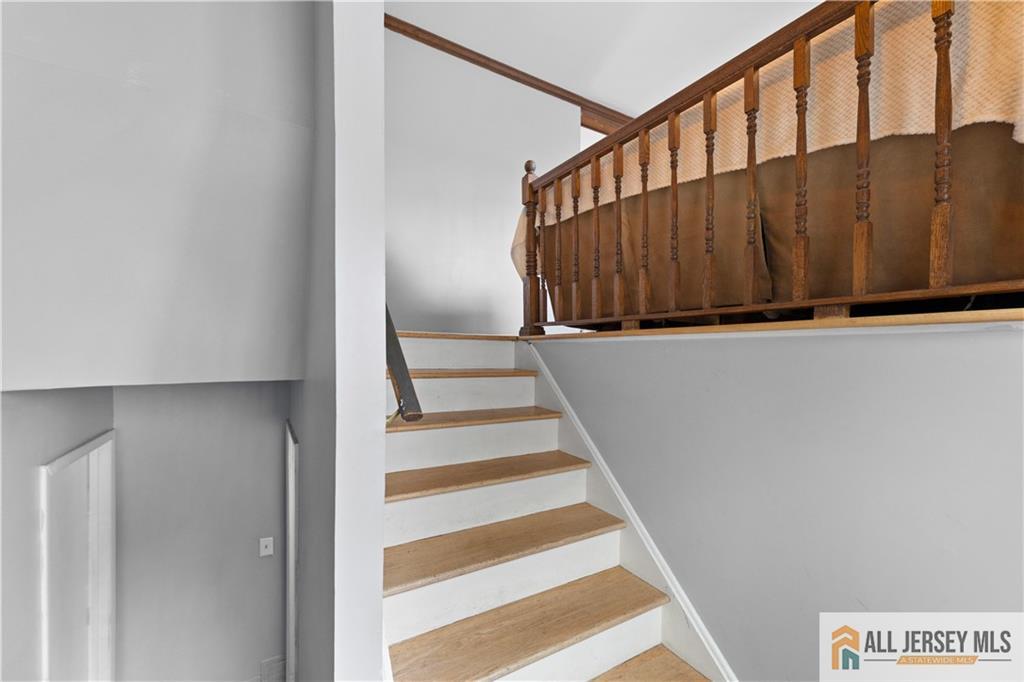 33 Prospect Lane Colonia, NJ 07067 - Photo 8 of 35 a view of a staircase
