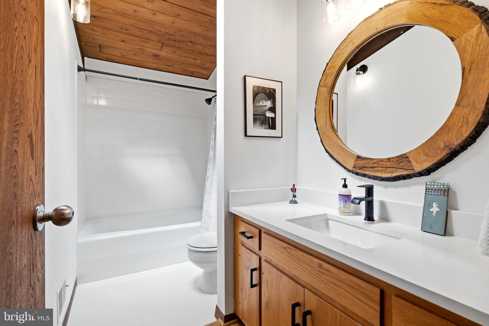 10815 Cross School Road Reston, VA 20191 - Photo 18 of 48 Main level bathroom
