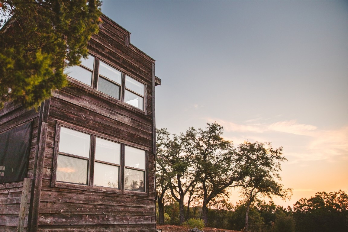 340 Ranch View Road Spicewood, TX 78669 - Photo 7 of 40 a view of a building