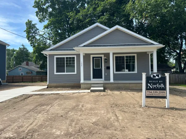 $305,421 | 107 Hart Street, Marshall, MI 49068
