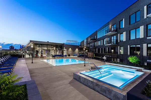 $2,771 | 1025 West Addison Street, Unit 535, Chicago, IL 60613