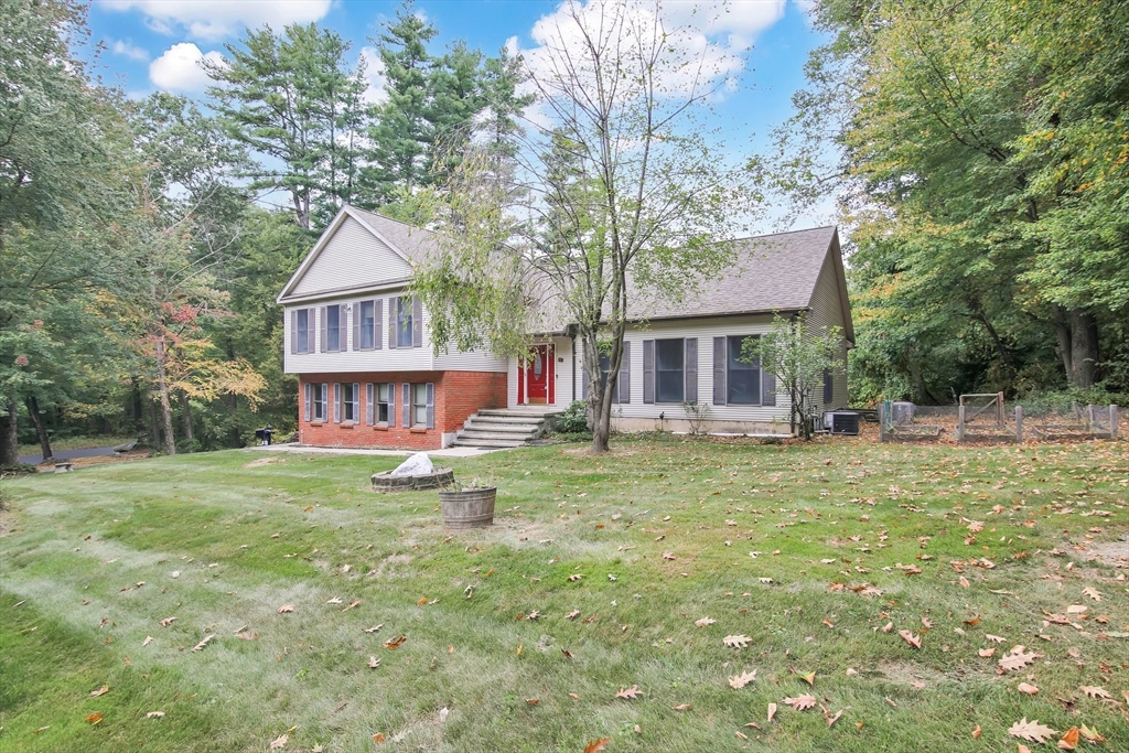 16 Hemingway Road Wilbraham, MA 01095 - Photo 3 of 40