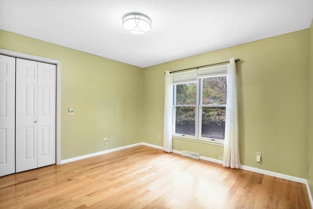 16 Hemingway Road Wilbraham, MA 01095 - Photo 33 of 40