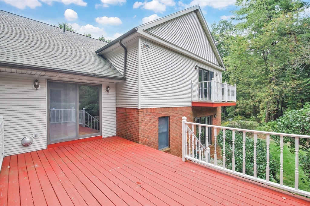 16 Hemingway Road Wilbraham, MA 01095 - Photo 6 of 40